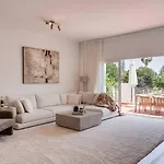 Luxury Penthouse With Sea View In Paraiso Pueblo Apartmán Estepona
