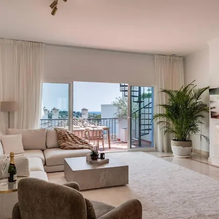 公寓 Luxury Penthouse With Sea View In Paraiso Pueblo