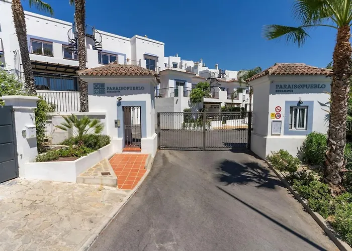 Luxury Penthouse With Sea View In Paraiso Pueblo Διαμέρισμα