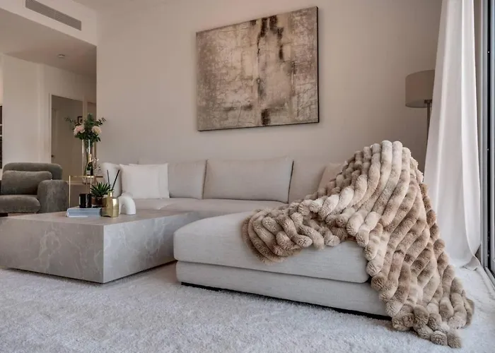 Luxury Penthouse With Sea View In Paraiso Pueblo Εστεπόνα