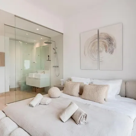 Luxury Penthouse With Sea View In Paraiso Pueblo 아파트 에스테포나