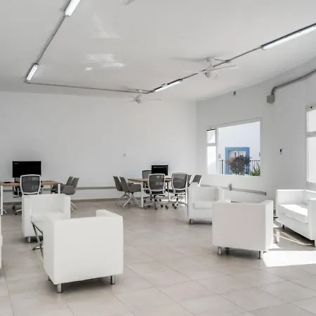 شقة Luxury Penthouse With Sea View In Paraiso Pueblo