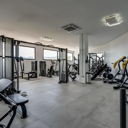 Luxury Penthouse With Sea View In Paraiso Pueblo * إِستيبونا