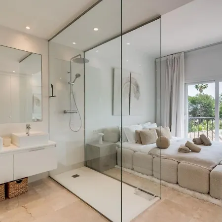 Luxury Penthouse With Sea View In Paraiso Pueblo 아파트 *