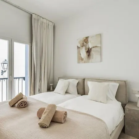 Luxury Penthouse With Sea View In Paraiso Pueblo * 埃斯特波纳