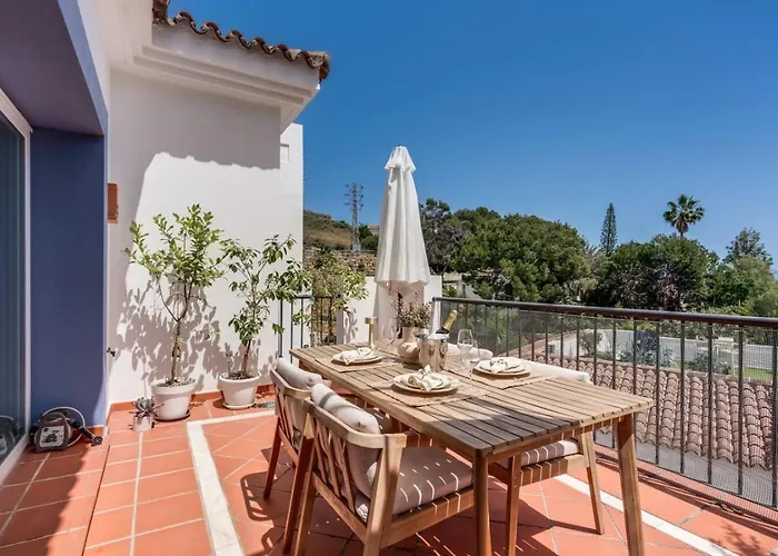 Luxury Penthouse With Sea View In Paraiso Pueblo *